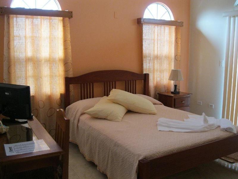 Villa San Juan Belmopan Szoba fotó